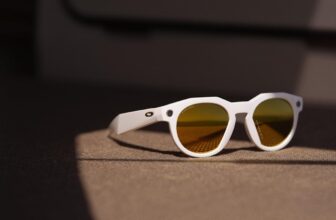 Meta and Oakley announce new ‘perfomance AI’ smart glasses for athletes